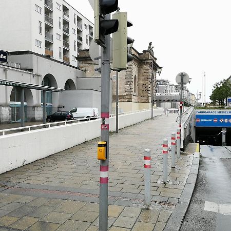 Flatprovider Comfort Eduard Apartment - Contactless Check In Vienna Luaran gambar