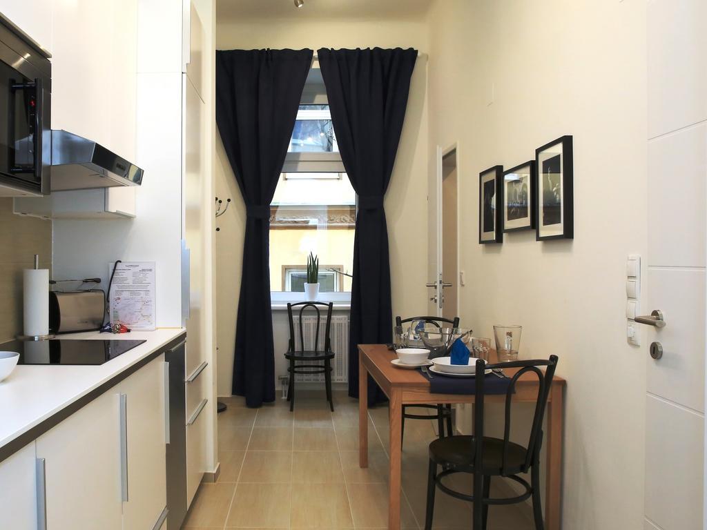 Flatprovider Comfort Eduard Apartment - Contactless Check In Vienna Bilik gambar