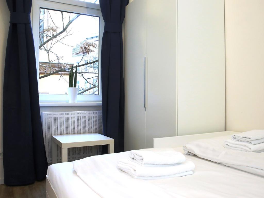 Flatprovider Comfort Eduard Apartment - Contactless Check In Vienna Bilik gambar