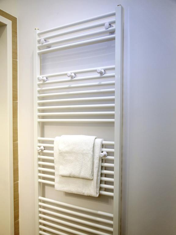 Flatprovider Comfort Eduard Apartment - Contactless Check In Vienna Bilik gambar
