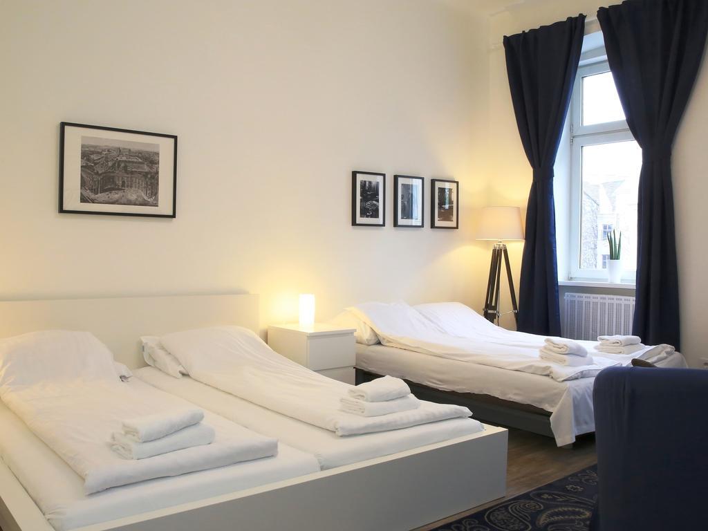 Flatprovider Comfort Eduard Apartment - Contactless Check In Vienna Bilik gambar